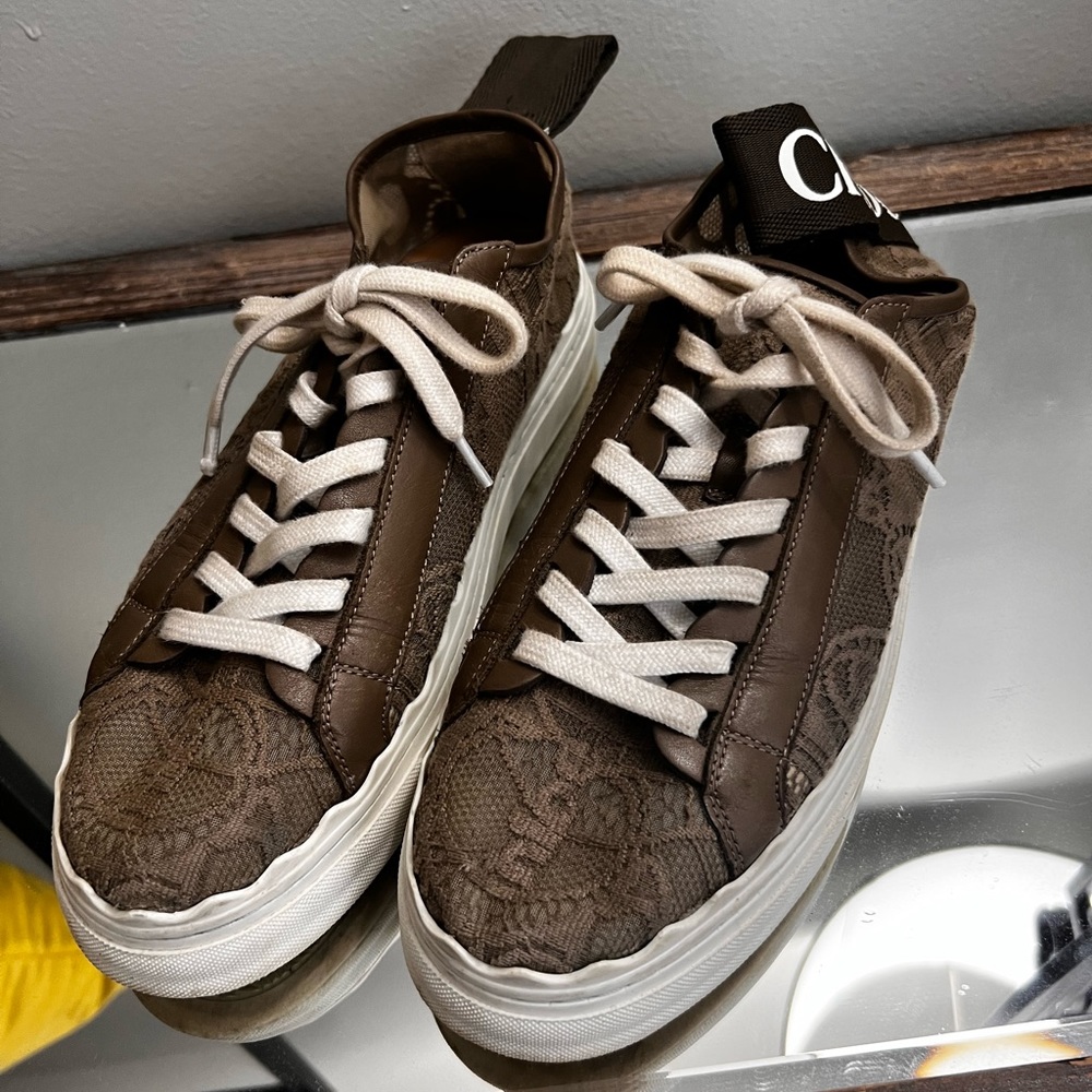 Chloé Lace Sneakers